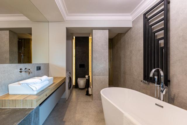 Leeloo Aparthotel Człuchów Εξωτερικό φωτογραφία